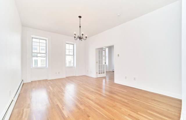 204 Montrose Avenue - 204 Montrose Avenue, Brooklyn, NY 11206
