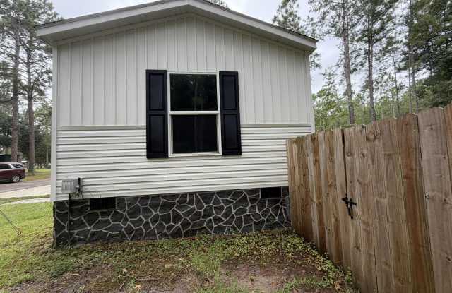 1021 Taylor SE Gallery 2
