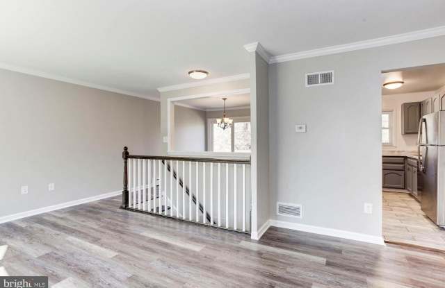 13706 KENSLOW CT Gallery 3