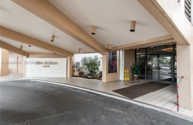 1400 Saint Charles Pl - 1400 Saint Charles Place, Pembroke Pines, FL 33026 1400 Saint Charles Pl - 1400 Saint Charles Place, Pembroke Pines, FL 33026