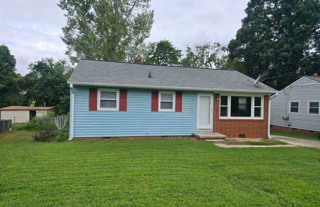 Charming Ranch with Fenced Yard in the Heart of Mebane – Orange County Schools! photos photos
