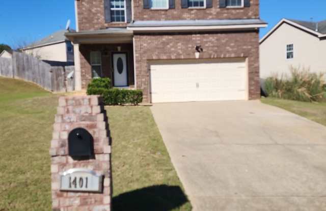 BEAUTIFUL 5 BEDROOM 3 BATHROOM HOUSE FOR RENT - 1401 Adie Street, Phenix City, AL 36867