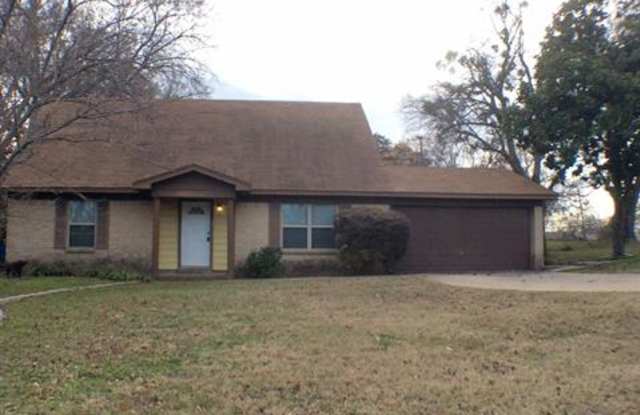 8413 Gibbs Drive - 8413 Gibbs Drive, White Settlement, TX 76108
