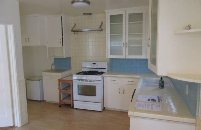 1441 N Anaheim Place - 1441 N Anaheim Pl, Long Beach, CA 90804