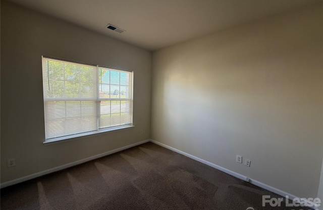 8560 Magnolia Springs Drive Gallery 4