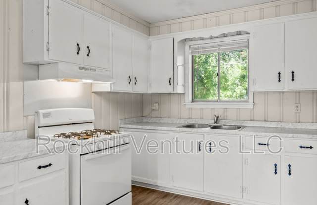 6 Ronnie Ave photos photos