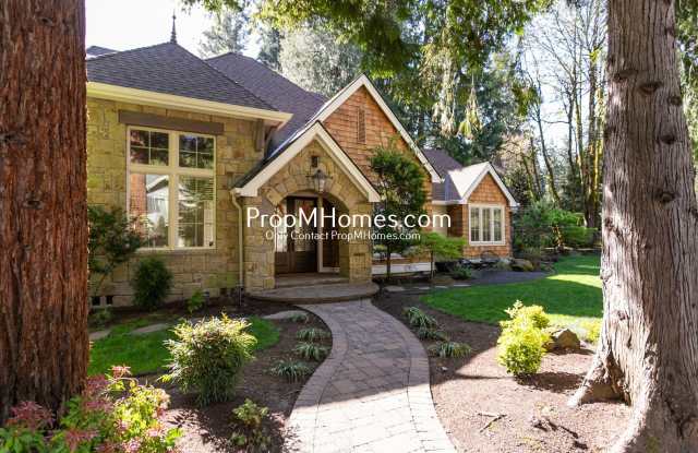 Updated Luxury Retreat in Lake Grove - Four Bedrooms! photos photos