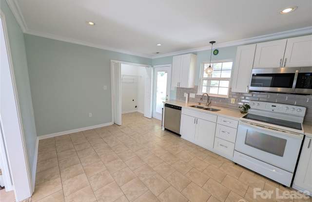 3017 Lynworth Place Gallery 4