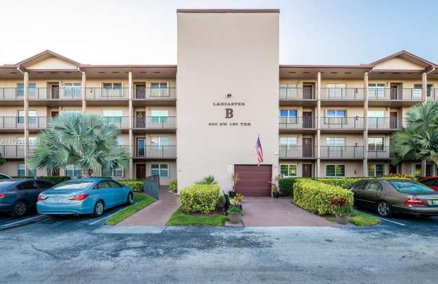 300 SW 130th Ter photos photos