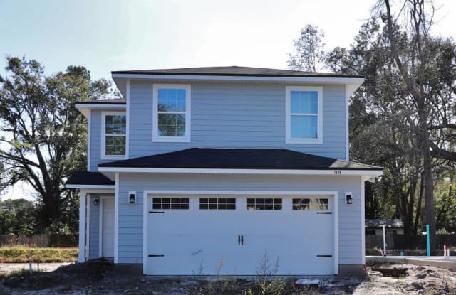 7004 WILSON BLVD - 7004 Wilson Boulevard, Jacksonville, FL 32210