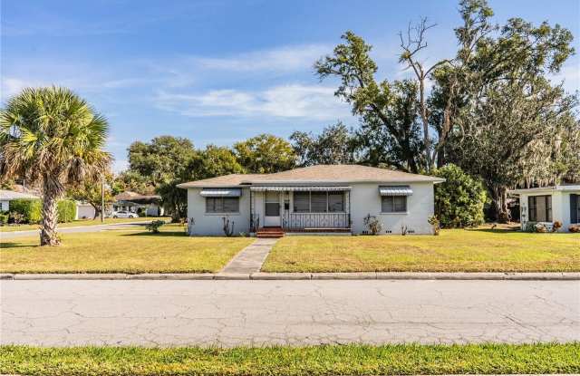 2804 SOUTHINGTON AVENUE - 2804 Southington Avenue, Lakeland, FL 33803 2804 SOUTHINGTON AVENUE - 2804 Southington Avenue, Lakeland, FL 33803