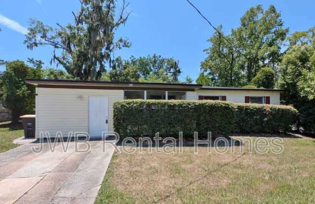 6346 Wilson Blvd photos photos