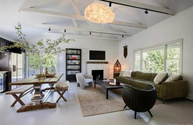 10 Sentry Hill Road photos photos 10 Sentry Hill Road photos photos