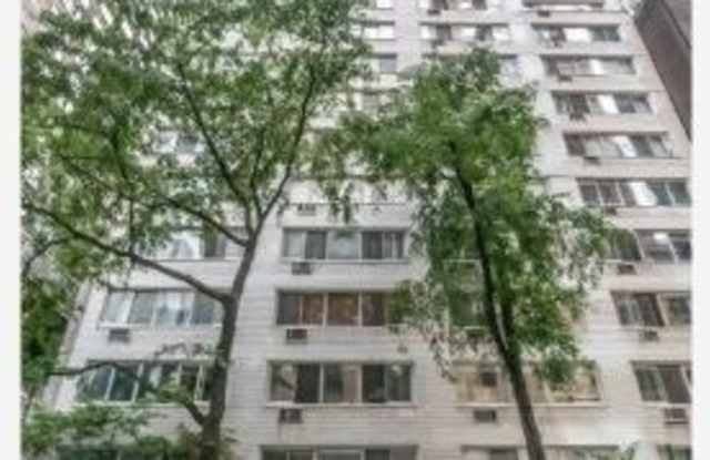 240 E 55th Street - 240 East 55th Street, New York City, NY 10022