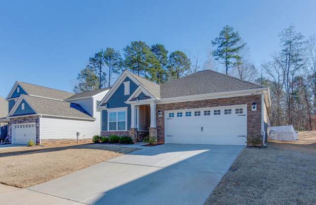 Move in ready and newer Mt. Holly ranch home that has it all! Gallery 3