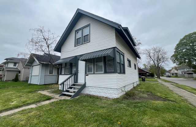 2945 Smith St- Nice Two Bedroom House! photos photos