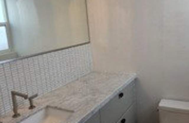 11754 Darlington Avenue Gallery 2