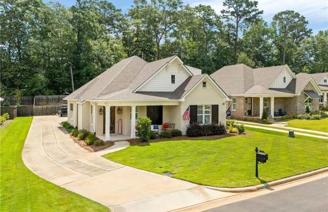 Spacious 4BR Home Near Auburn University – Available August 1! photos photos