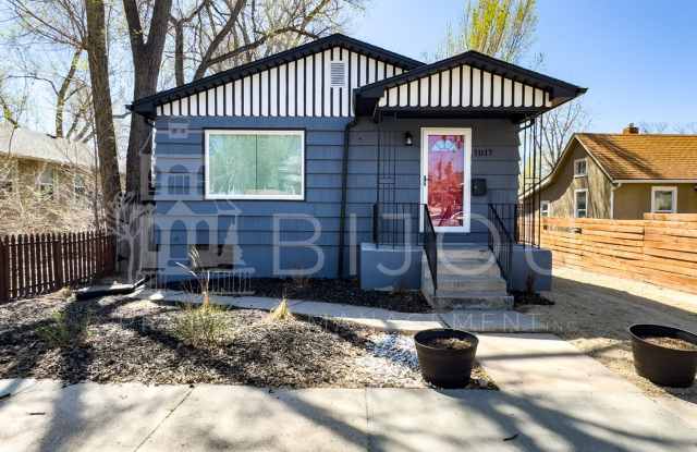 Downtown Ranch Home with View of Pikes Peak photos photos