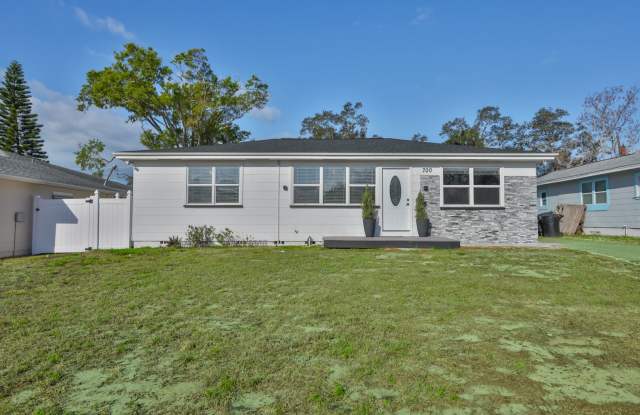 Fully Renovated 3/2 Single Family Home Close to Everything in Clearwater!! photos photos