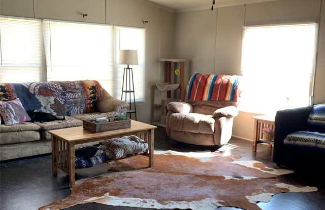 919 Chandry Circle Gallery 3