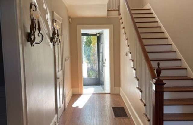 1709 Fort Bragg Road Gallery 2