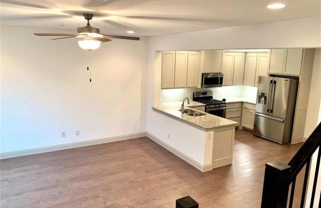 2317 Jameson Lane Gallery 3