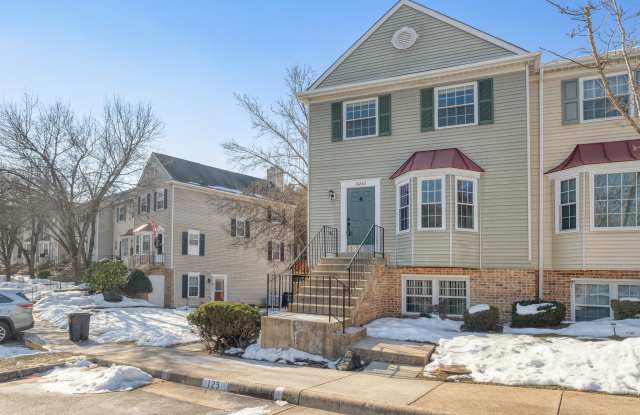 16282 Taconic Circle - 1 Gallery 2