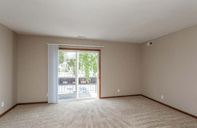 Lake Shore Place Gallery 2