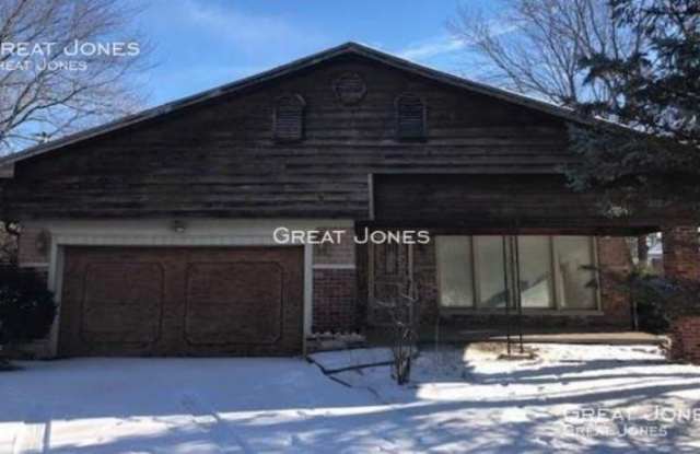 6233 Lafayette Rd - 6233 Lafayette Road, Indianapolis, IN 46278