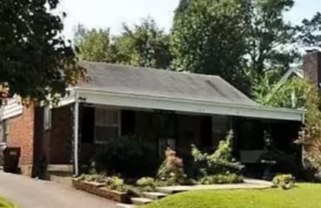 4014 Springhill Rd - 4014 Springhill Road, St. Matthews, KY 40207