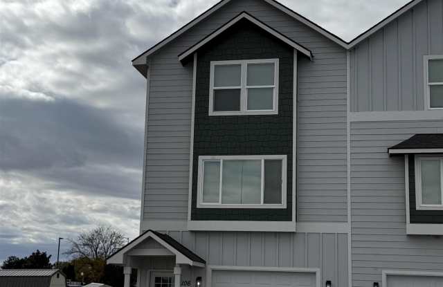 106 Claret Drive Gallery 1