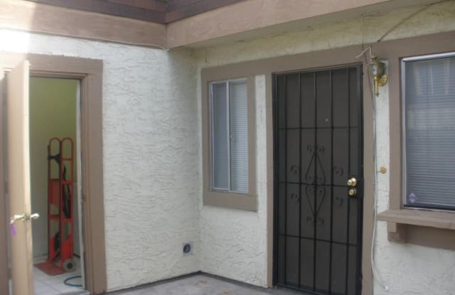 3424 W El Caminito Dr #33 - 3424 West El Caminito Drive, Phoenix, AZ 85051