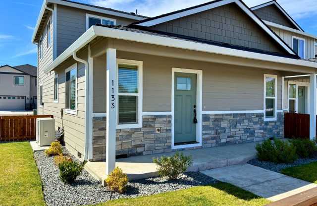 Beautiful New Construction | 3 Bedrooms | 2.5 Bathrooms | 2-Car Garage | Fenced Yard photos photos