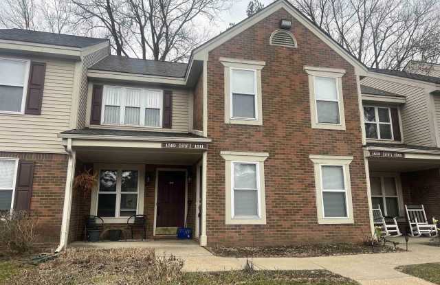 1511 Porter - 1511 Porter Circle, Rochester Hills, MI 48307