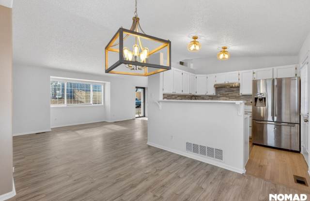 Lovely Remodeled 3BR House in Castle Rock photos photos