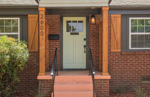 2600 Northwest 35th Street Gallery 3