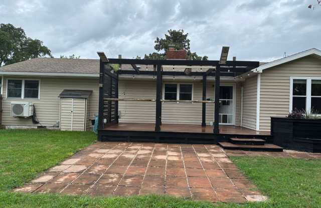 Updated 2 bedroom with Bonus room home in Beaufort photos photos