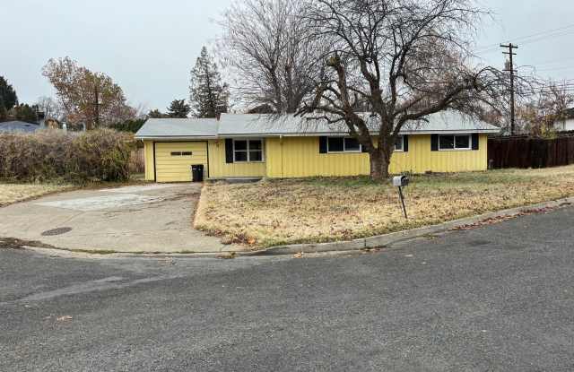 3 bedroom house off of 40th Ave, Yakima photos photos