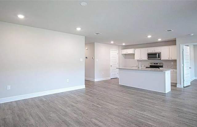 2512 THORNBURY LOOP Gallery 2