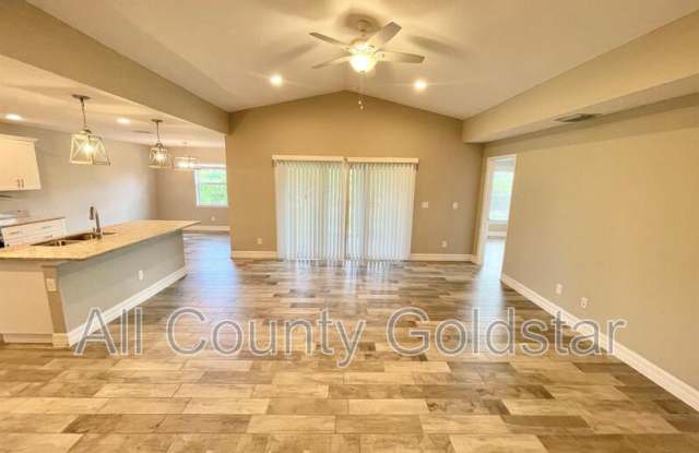 134 Swan Dr photos photos