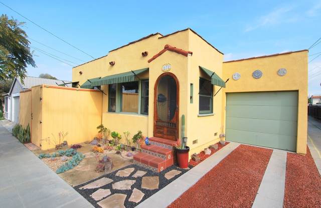 The Most Exquisite Little Home in Rose Park - 672 Stanley Avenue, Long Beach, CA 90814