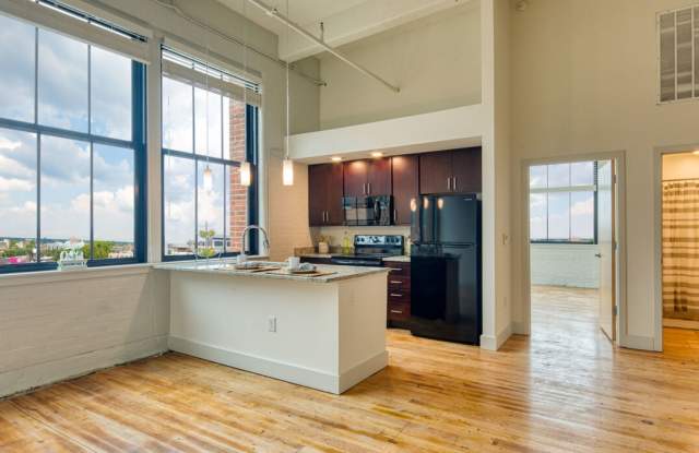 Petersburg ArtistSpace Lofts Gallery 3