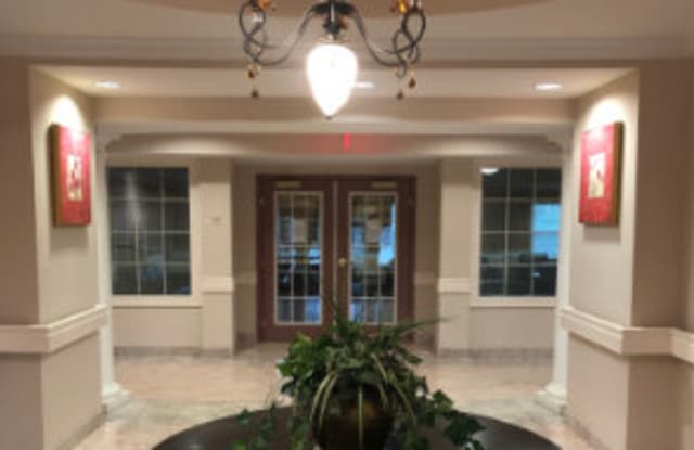 Senior Housing - Waverly Gardens Gallery 3