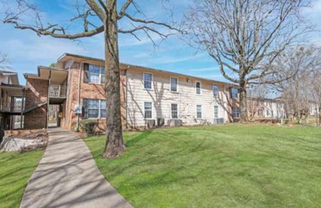 Jefferson Manor Gallery 4