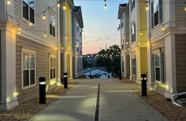 Carrollton Terrace - Student Housing photos photos Carrollton Terrace - Student Housing photos photos