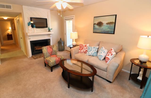 Sommerset Apartments Gallery 2