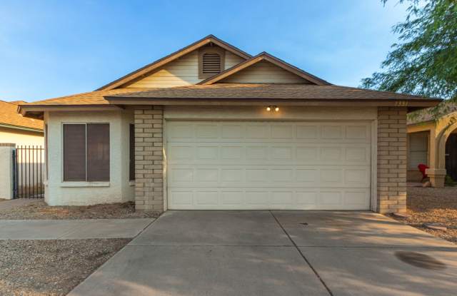 Charming 3 bed 2 bath home in Peoria! photos photos
