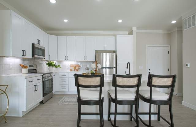 Relay 129 photos photos