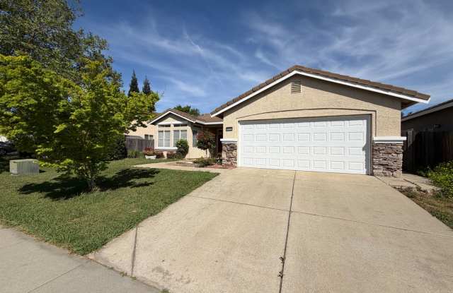 Lovely Three Bedroom Home photos photos